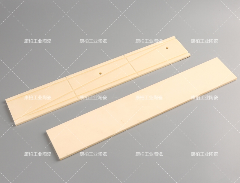 氧化鋁陶瓷的性能特點(diǎn)有哪些？